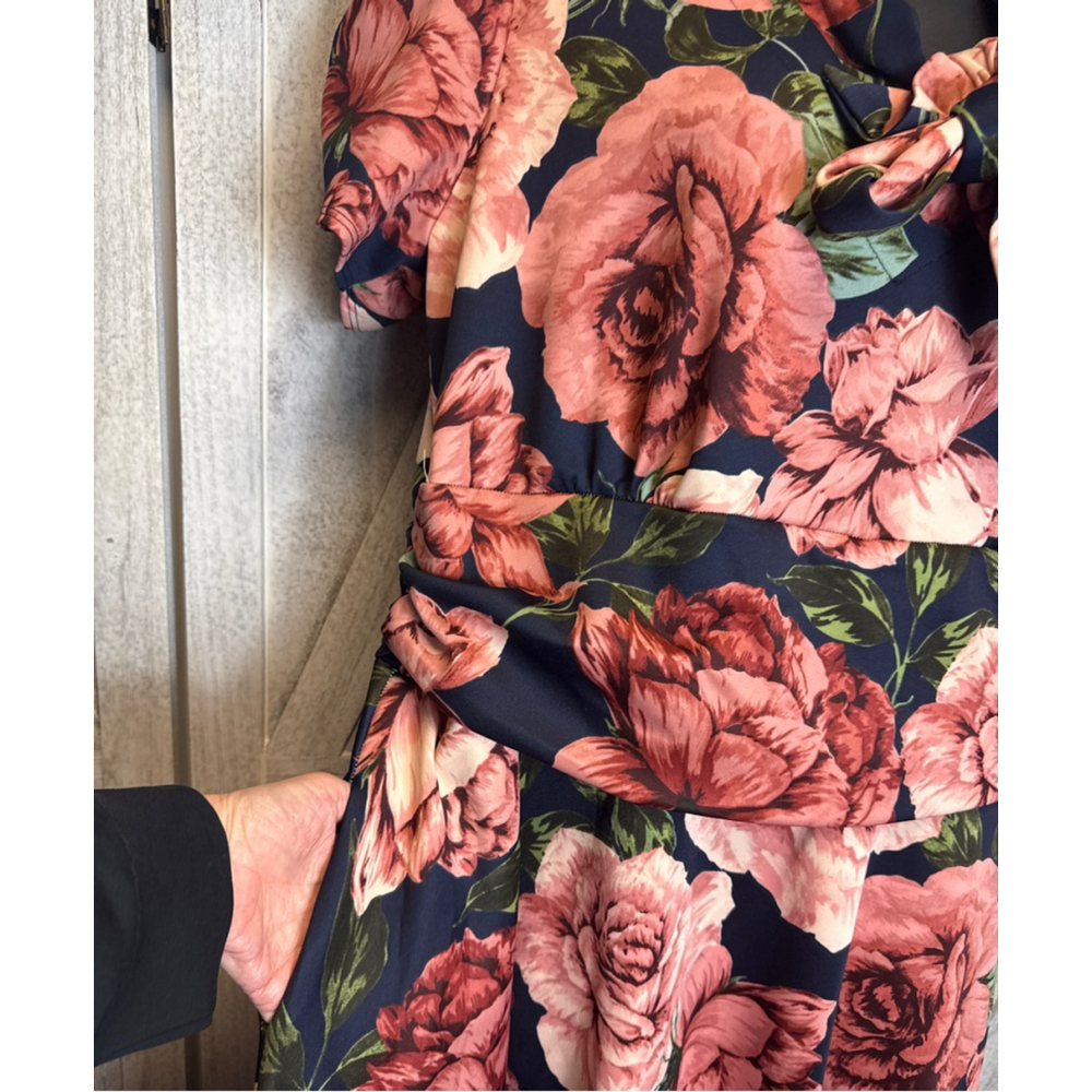 Women's Retro Licious Navy Pink Floral Dress 4X - Picture 4 of 7